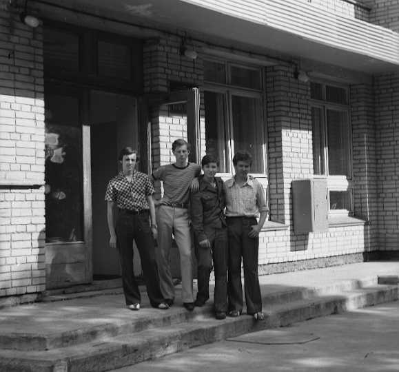 nov1977_0027.jpeg
